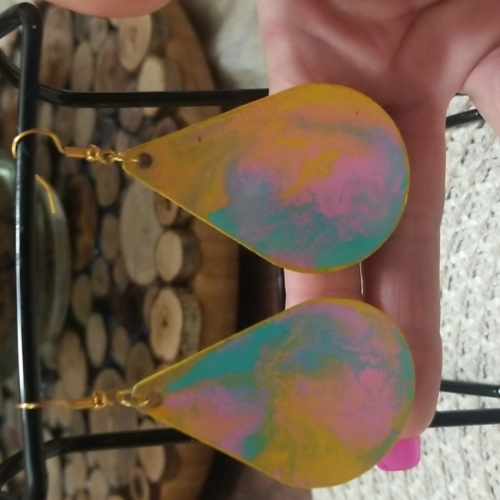 Handmade wood acrylic poured earrings - Picture 1 of 2